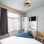 Greet Gare Flandres - Groupe Accor 2* Lille