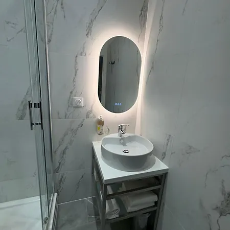 Calm Hotel