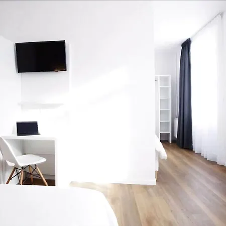 Greet Gare Flandres - Groupe Accor Лилль