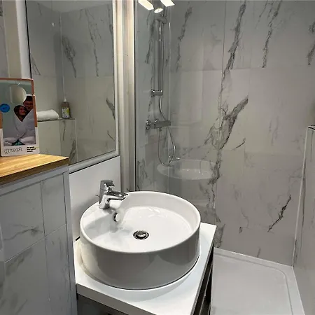 Greet Gare Flandres - Groupe Accor 호텔 2*
