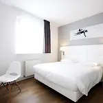 Greet Gare Flandres - Groupe Accor ליל