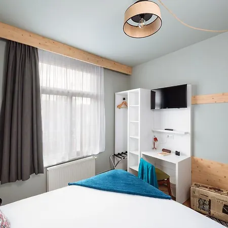 Calm Hotel