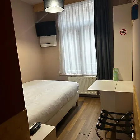 Calm Hotel 2*