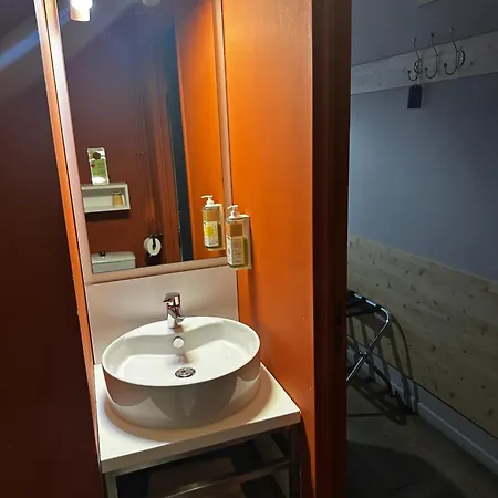 Calm Hotel 2*